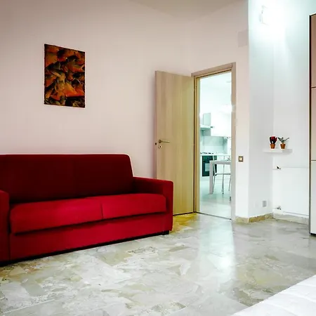 Triumphalis House *